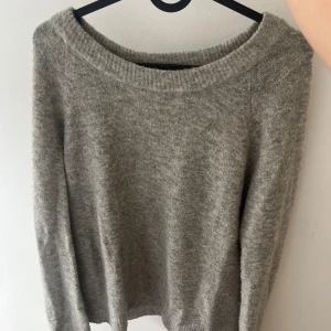 Mysig stickadtröja  - I nyskick och supermysig 