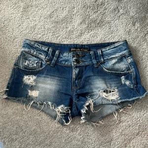 Korta shorts - Såå fina trendiga korta shorts, har ett till inlägg med shortsen på!