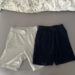 Shorts  - Fina shorts felfria Storlek: 150  Alla kostar 50 kr