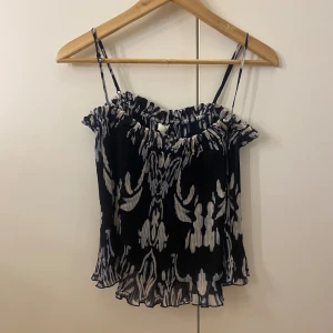 Mönstrad topp💖 - Jättefin topp