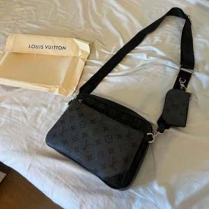 Messenger bag - Är i nu skick har ej använt finns tyvär inget kvitto eller box
