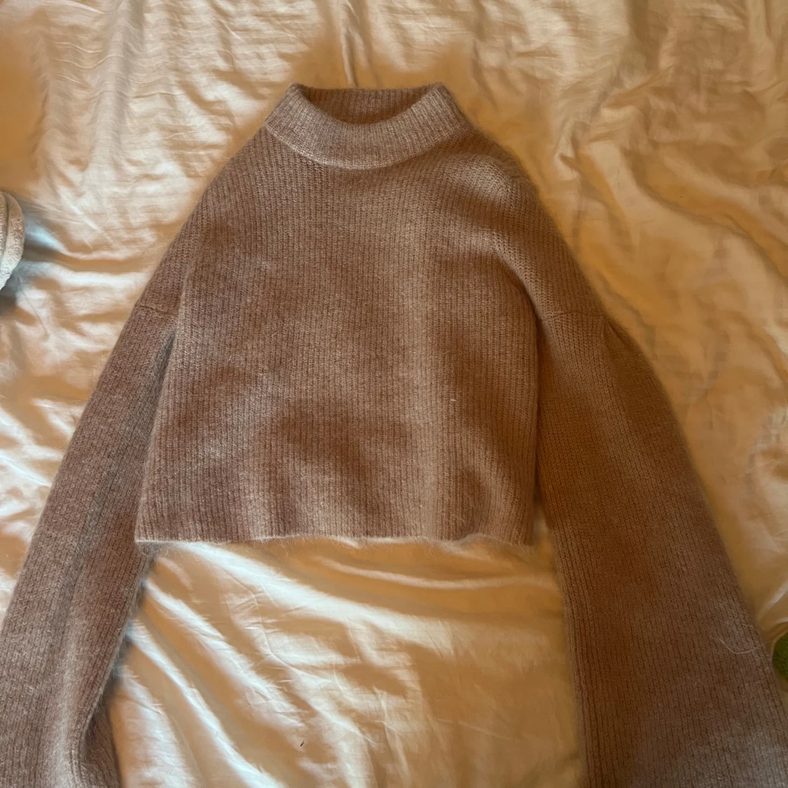 Beige stickad tröja - 90