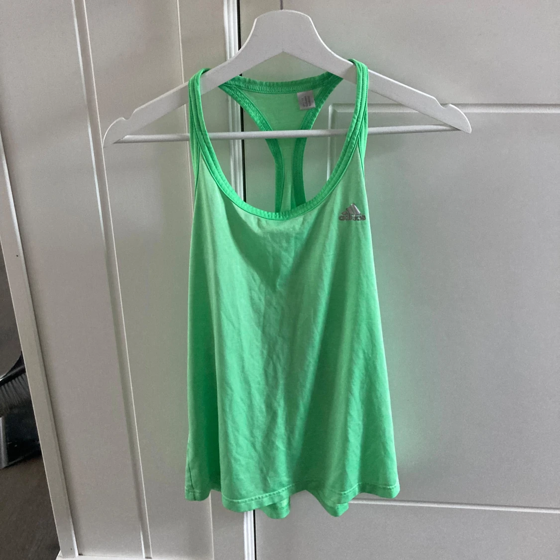 Grön linnetopp från Adidas