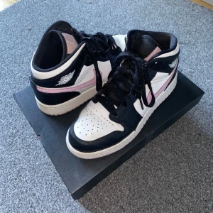 jordan 1 - jordan 1, färg artic pink💓