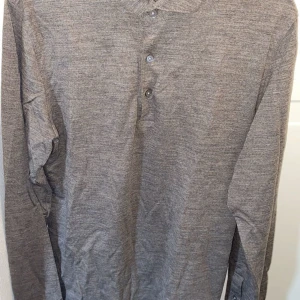 Boggi Milano skjorta  - Brun Boggi Milano skjorta storlek S bra skick  