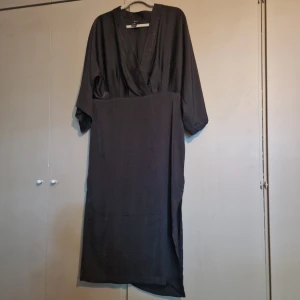 Klänning - Klänning i nyskick från h&m