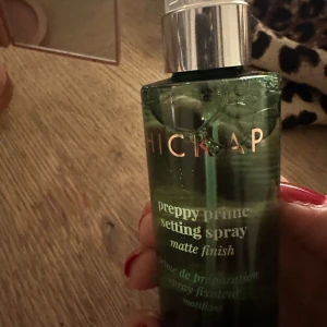 Ny oöppnad Hickap settingspray,  - Ny oöppnad Hickap settingspray, 100 ml  Finns i Åmål kan skickas  120kr
