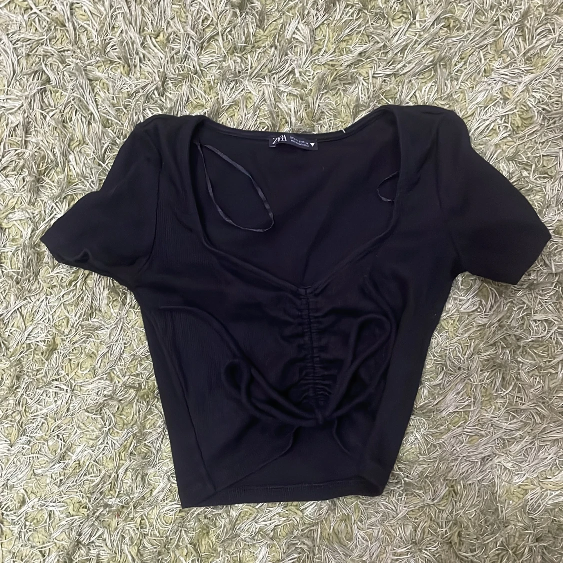 Svart ribbad topp från Zara