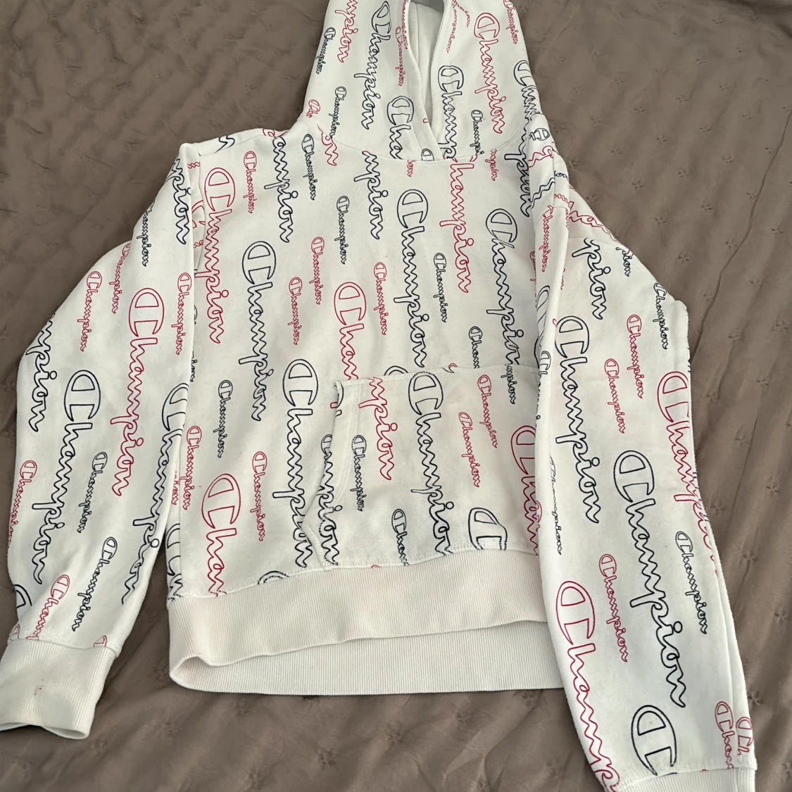 Vit hoodie från Champion