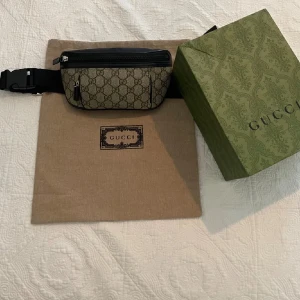 Gucci bag - Riktigt fin gucci magväska i jätte bra skick🤩