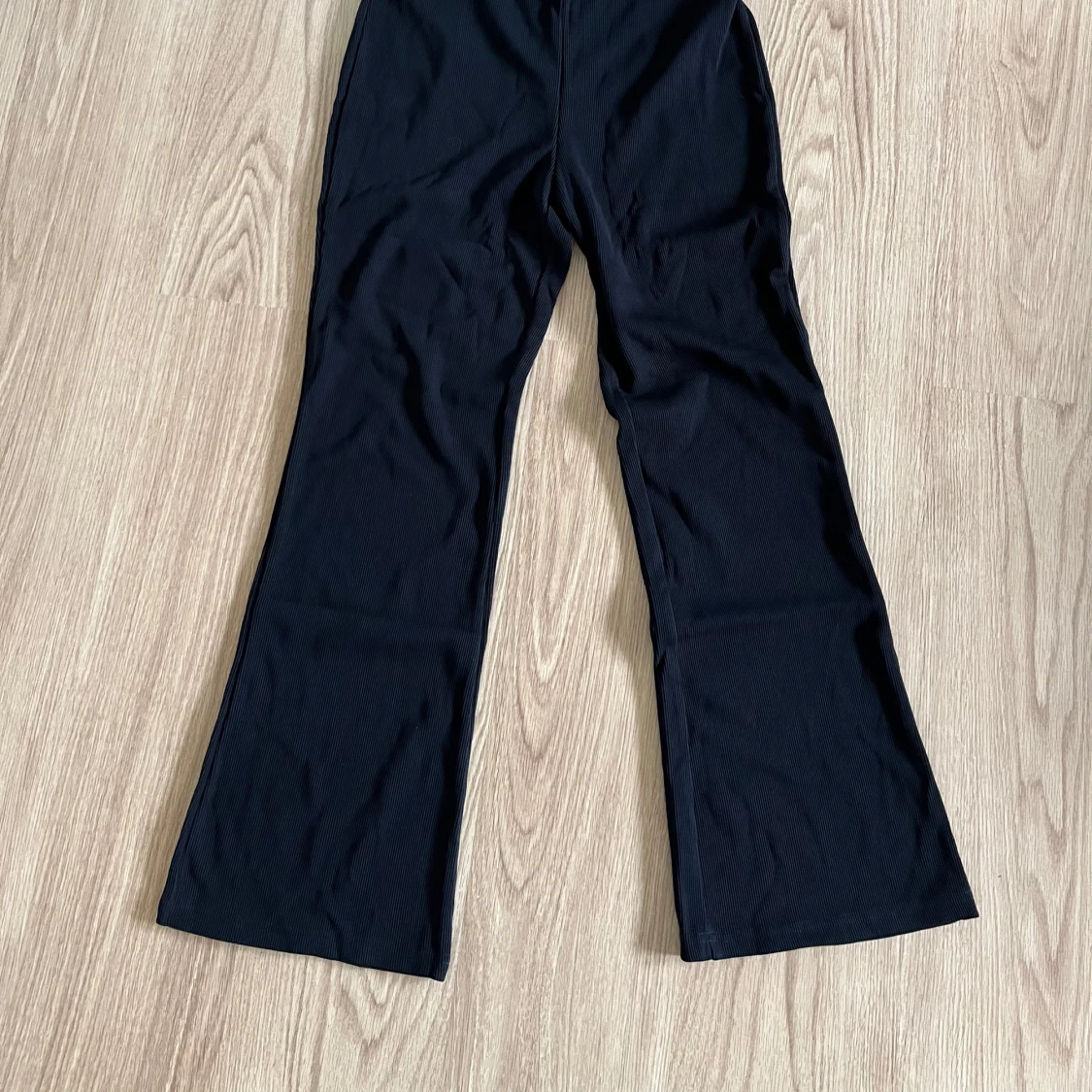 Utsvängda byxor - 90