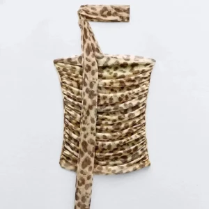 Zara leopard topp  - Knappt använd då den är lite för stor ❤️ superfin och skönt material 🐆