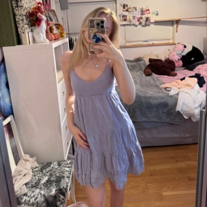 Ljuslila sommarklänning! - Ljuslila sommarklänning!