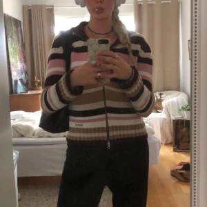 Stickad ESPRIT-tröja  - En superfin randig tröja från ESPRIT inköpt på humana för några år sedan. 