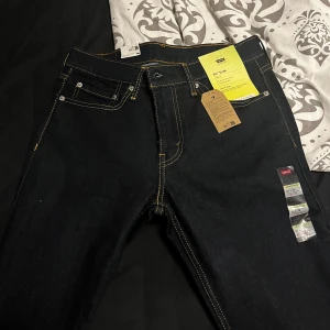 Levis 511 jeans - Säljer mina helt nya levis 511 nypris 1100 Aldrig använda