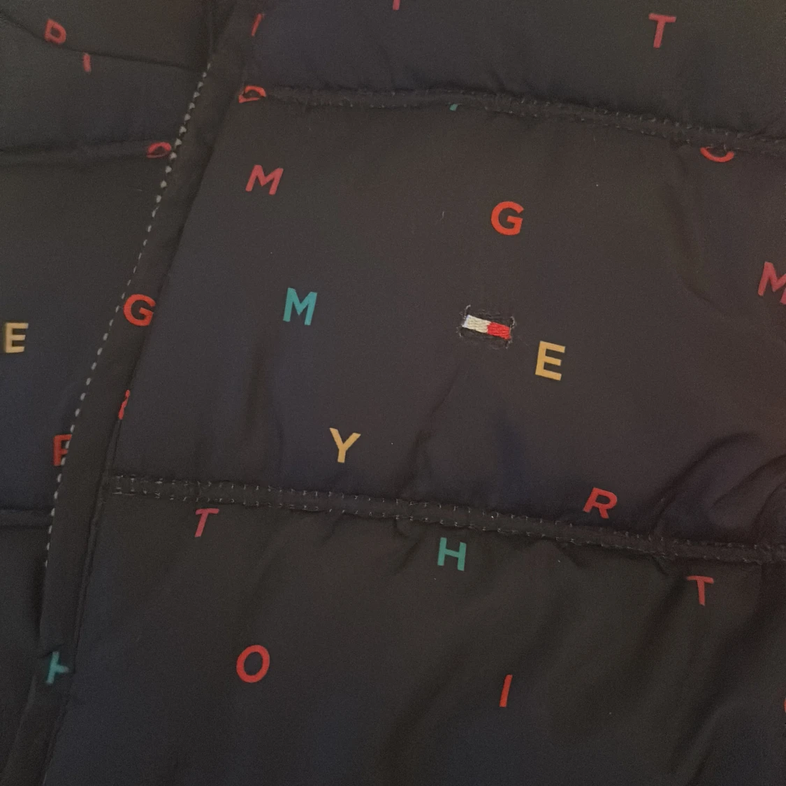 Dubbelsidig Tommy Hilfiger väst - 91