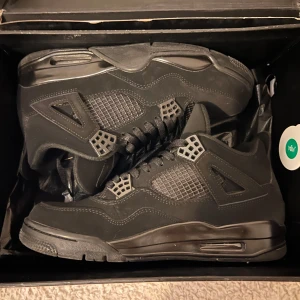 Jordan 4 Black cats - Helt nya Jordan 4, storlek 43