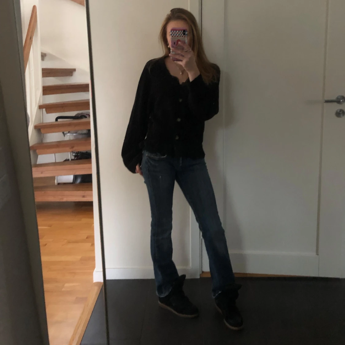 Svart kofta med knappar - 90