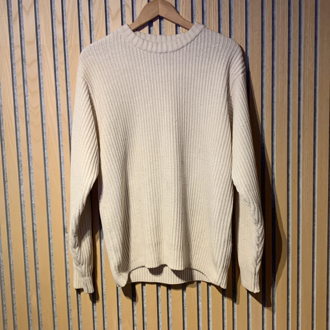 Grov Stickad vit tröja