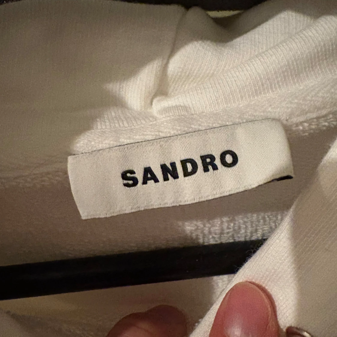 Vit hoodie från Sandro med smiley - 91