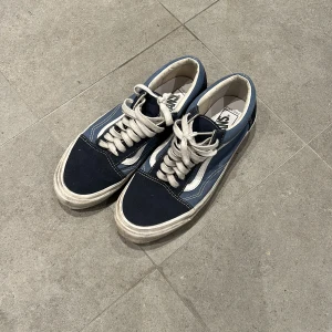 Vand old skool - Vand old skool, modellen är med smuts 