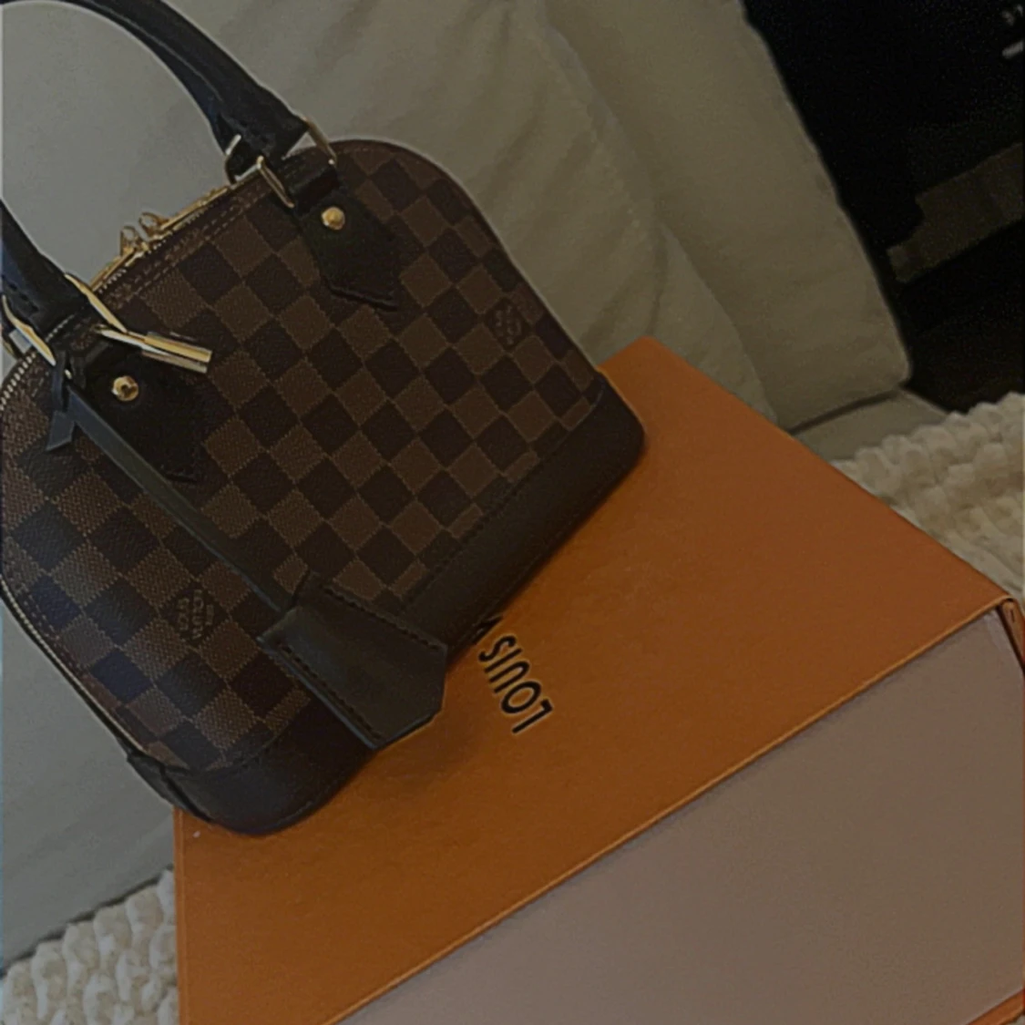 Louis Vuitton Alma bb