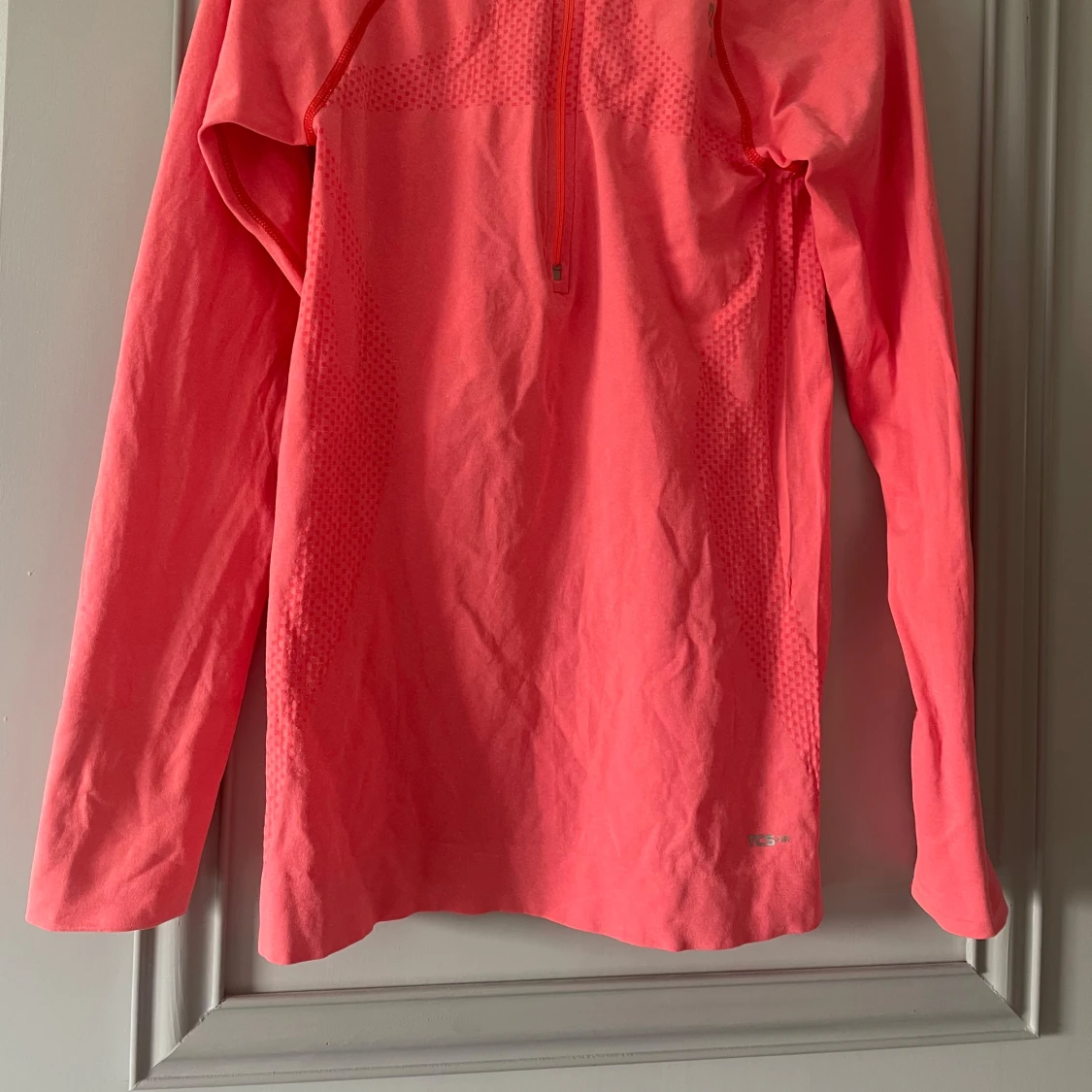 Rosa långärmad träningströja från SOC - 2