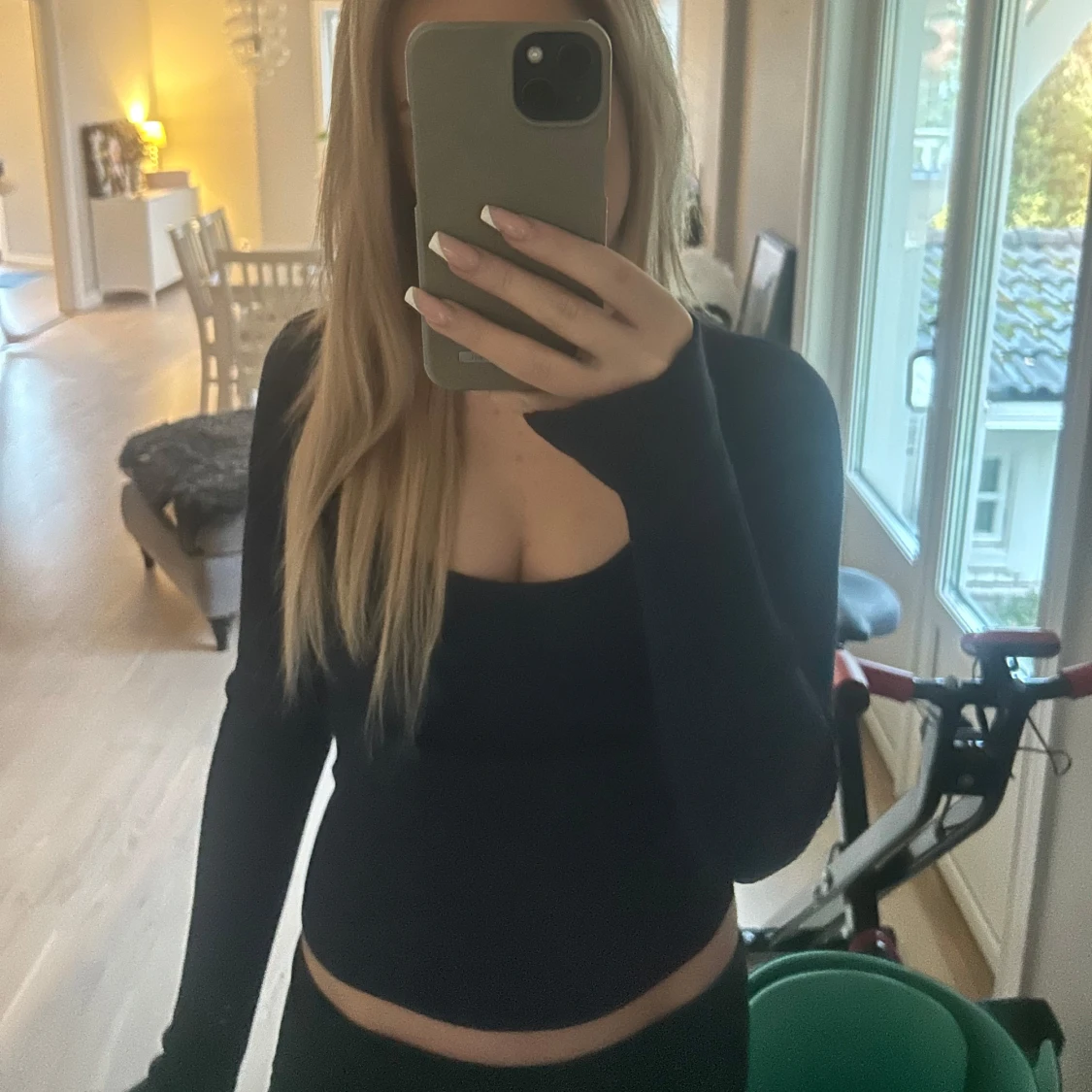 Mörkblå tröja - 90