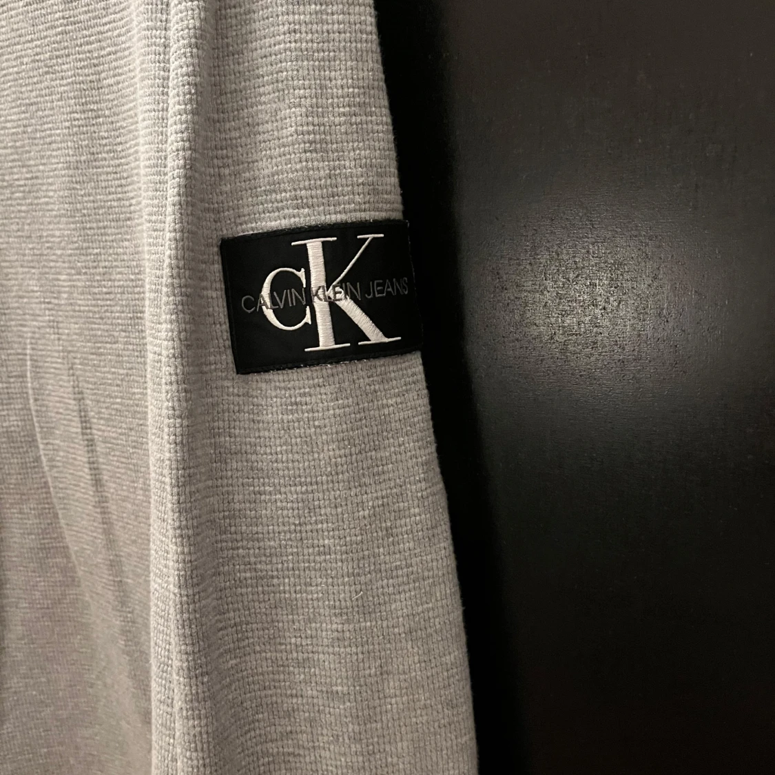 Grå långärmad tröja från Calvin Klein Jeans - 90