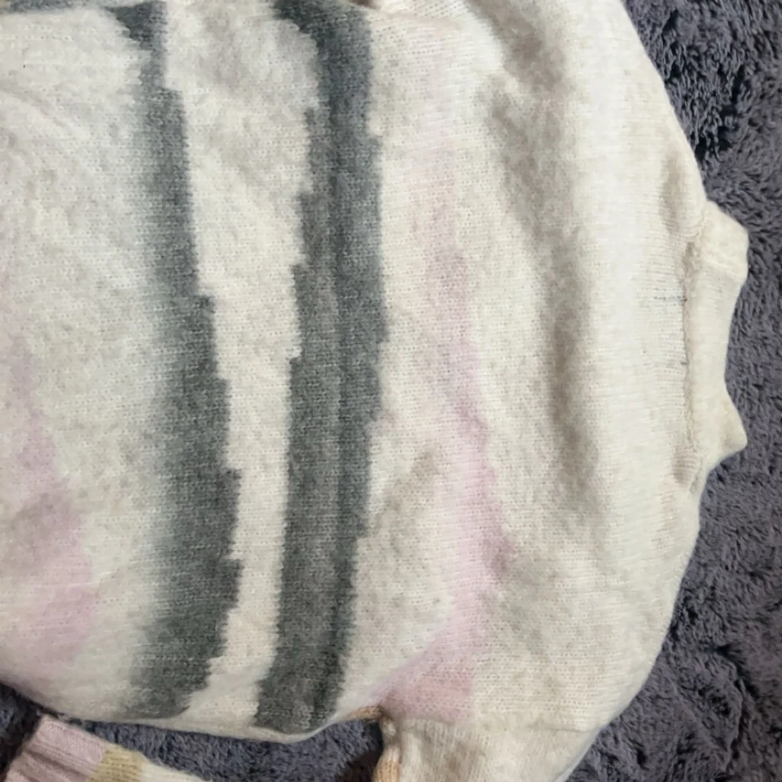 Stickad tröja  - 91