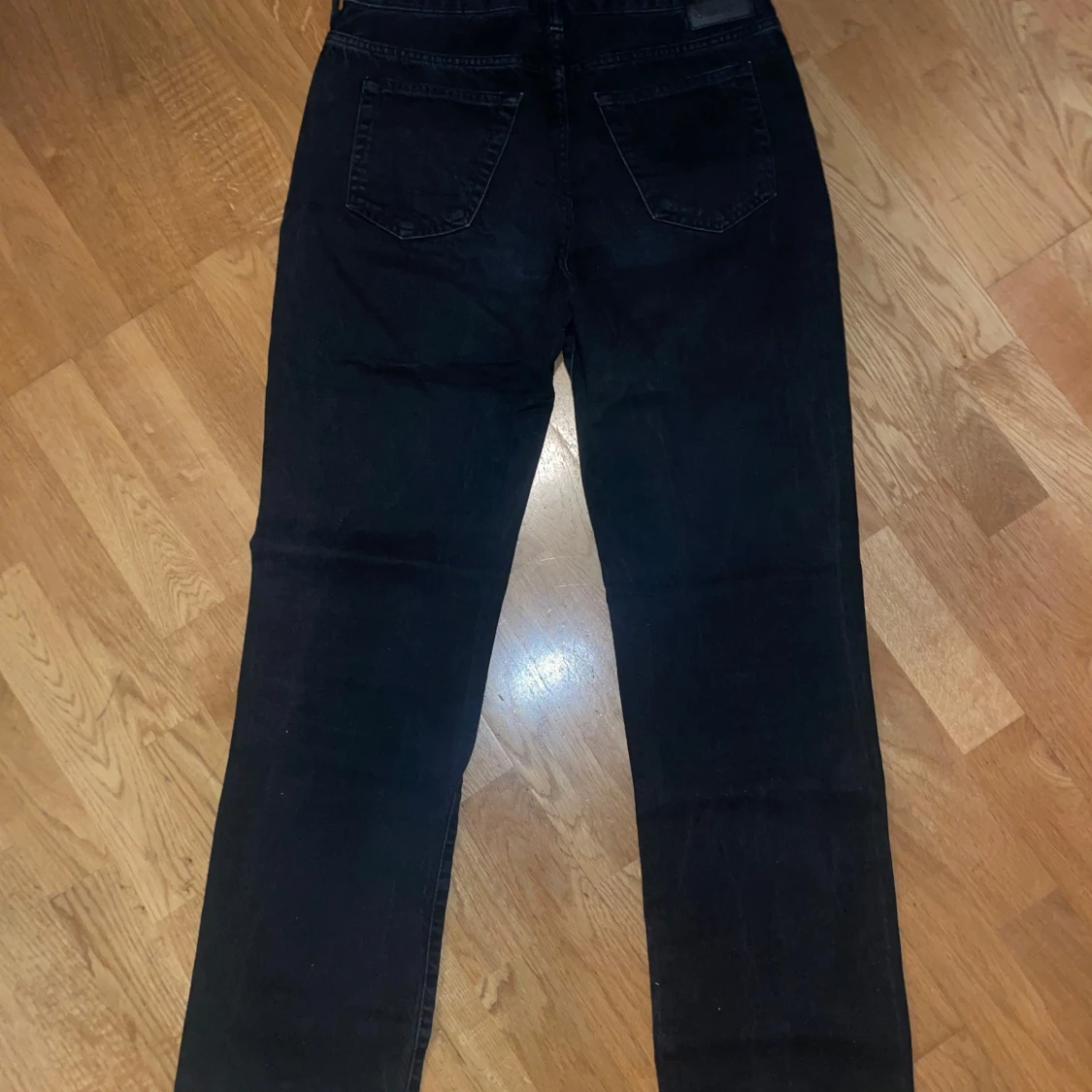  Svarta jeans  - 90