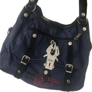 George Gina Lucy Bag - 🖇️Vintage  🖇️Bra kvalitet   ❗️Frågor? Dm✍🏻 ❗️Snabbt levererans ❗️Snabbt svar 