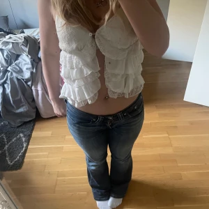 Fin blus  - Gullig blus pris kan diskuteras 