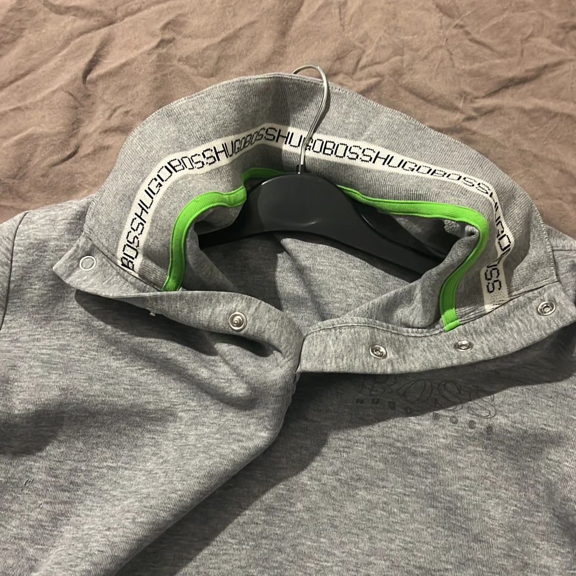 Grå tröja från Hugo Boss - 2