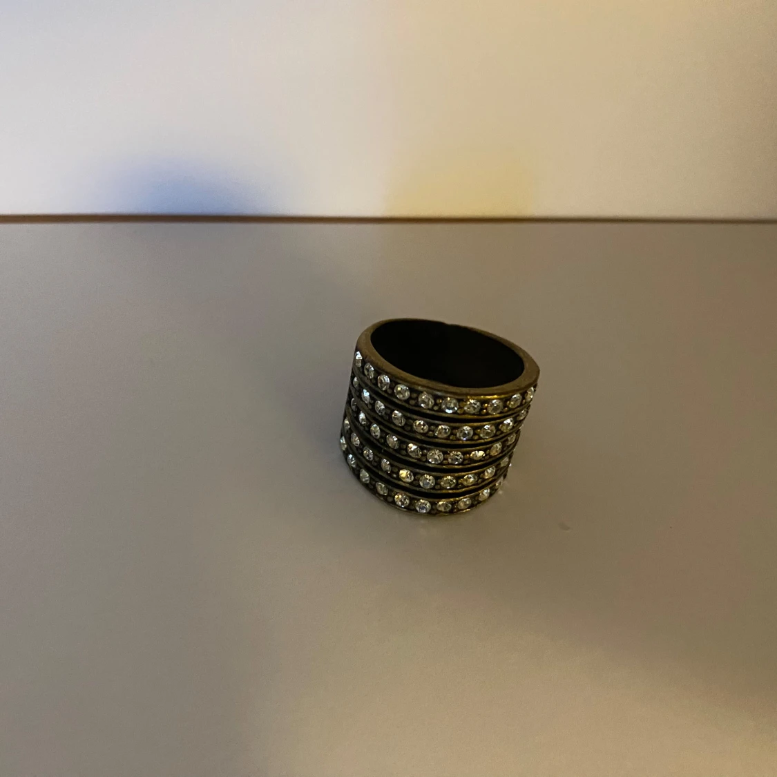 Fin ring med stenar  - 2