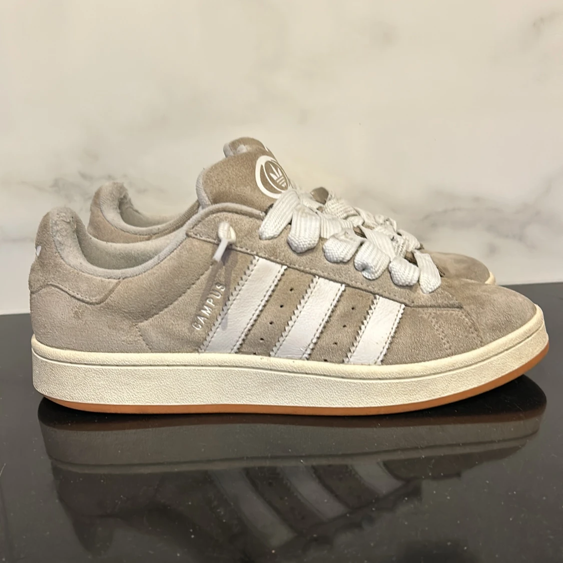Adidas campus beige
