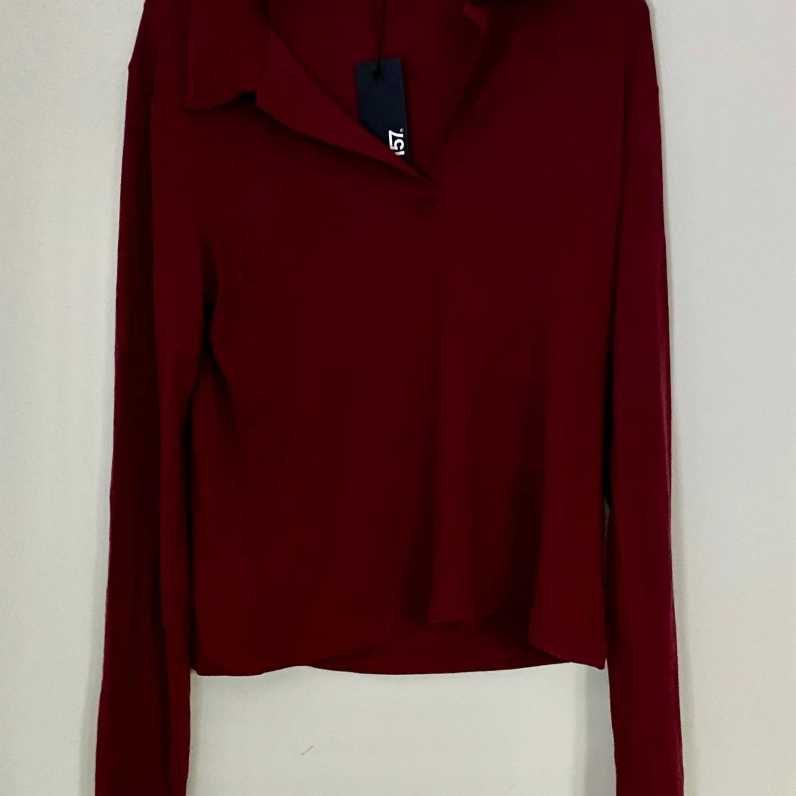 Vinröd långärmad topp från Lager 157