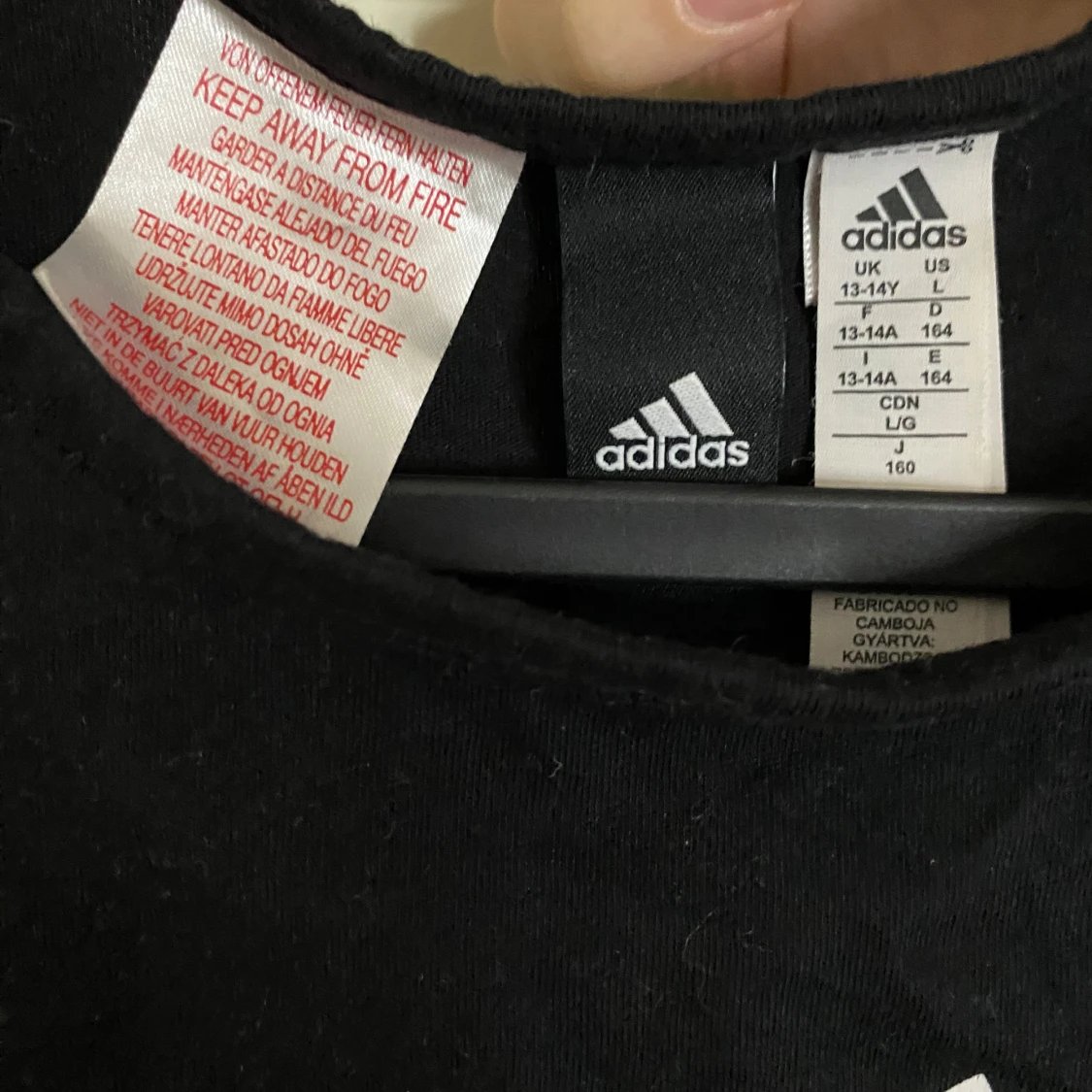 Svart linnetopp från Adidas st 164 -XS - 2