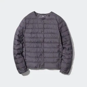 Grå dunjacka från Uniqlo - Säljer en grå dunjacka från Uniqlo. Köpt här på plick och är använd någon månad av mig. I väldigt bra skick. 