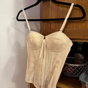 Festtopp korsett - Så jävla snygg korsett topp som är perfekt till fest, storlek S