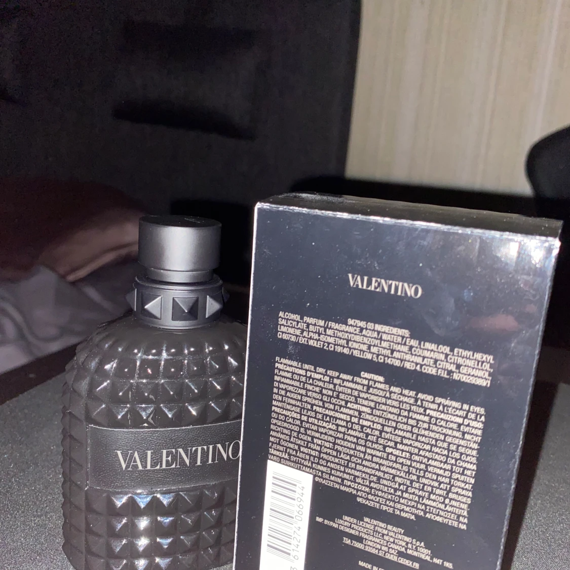 Valentino Uomo Born in Roma Rockstud Noir - 3