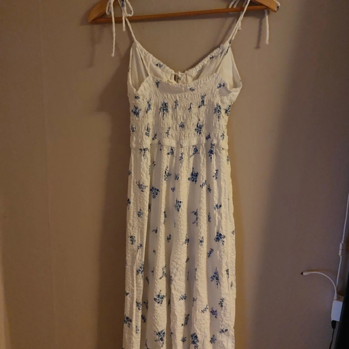 Vit blommig jumpsuit - 2