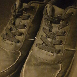 Skor - En bra skor svart,som ny mem har andvänds några gånger storlek 36