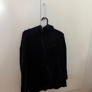 Hugo boss hoodie strl Xl - Bra skick