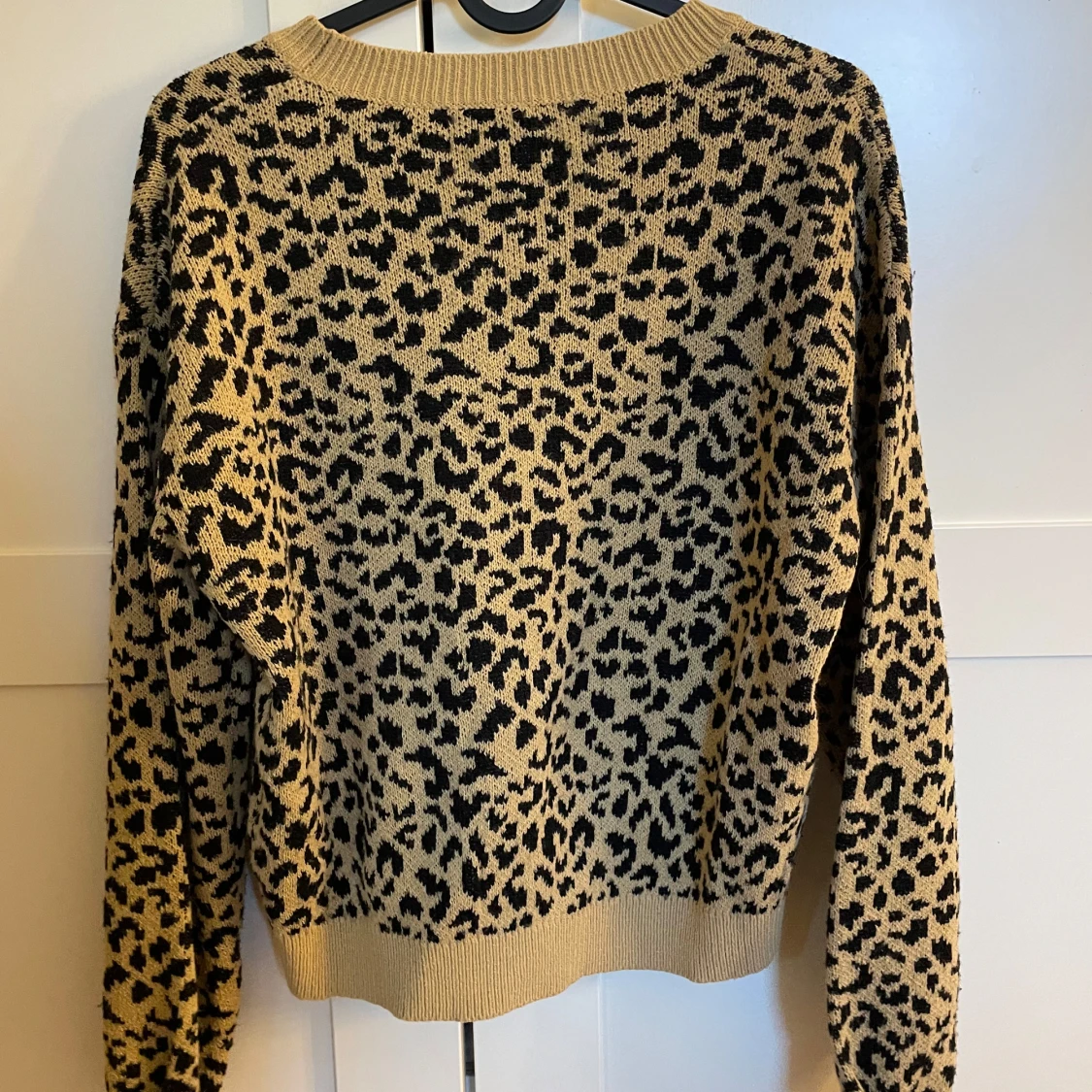 Stickad leopard tröja - 90