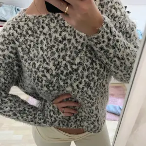 Gosig tröja från primark i leopard liknande mönster.🐆🤎