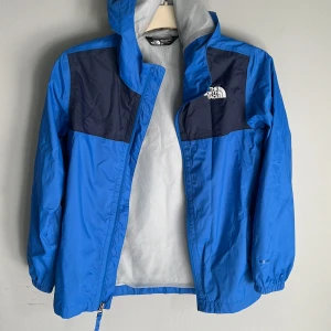 The north face - Vindjacka i nyskick storlek 152. 