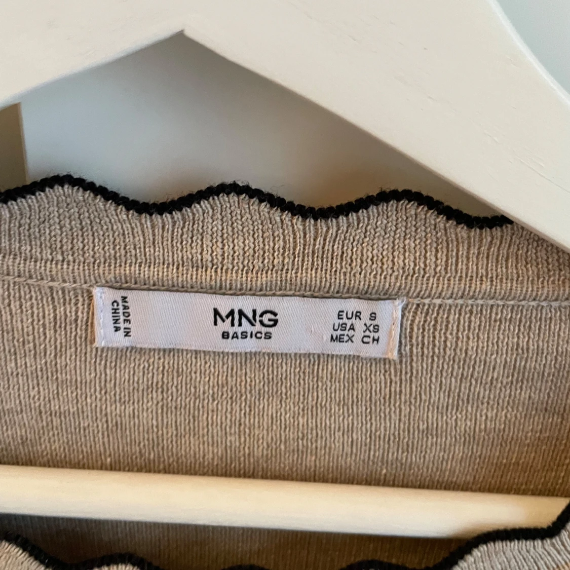 Tunnare tröja från Mango  - 90