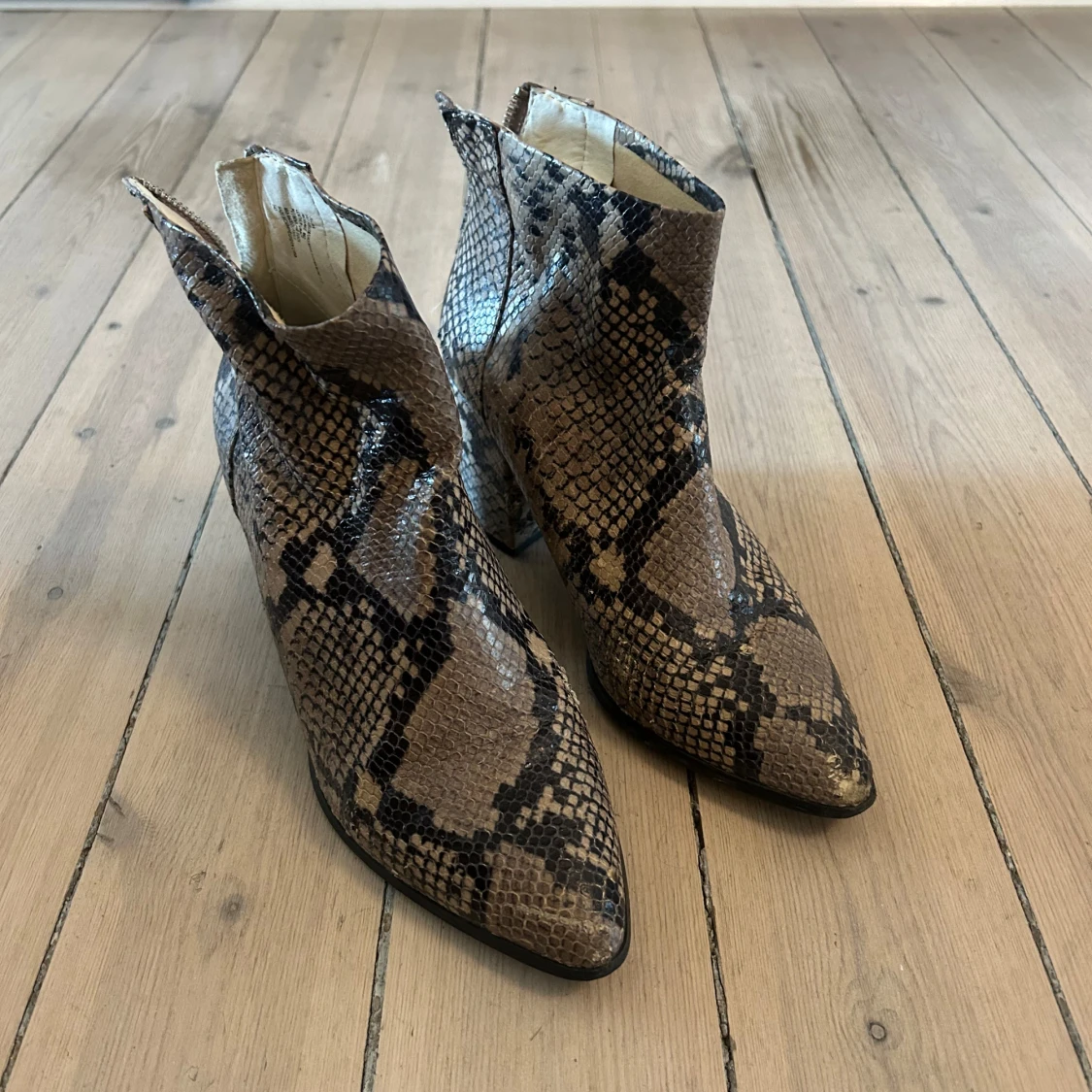 Boots från Steve Madden i storlek 38 - 90