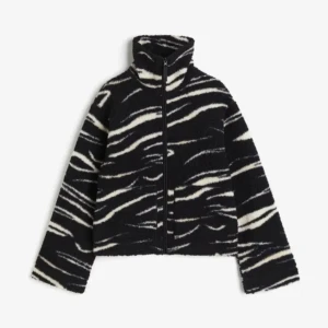 Hm Teddyjacka - Slutsåld jacka ifrån hm som tyvärr inte kommer till användning🤍storlek m men är mer som en s!